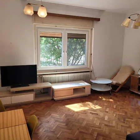 Retro Csaladi Haz Kerttel Holiday home Balatonfured